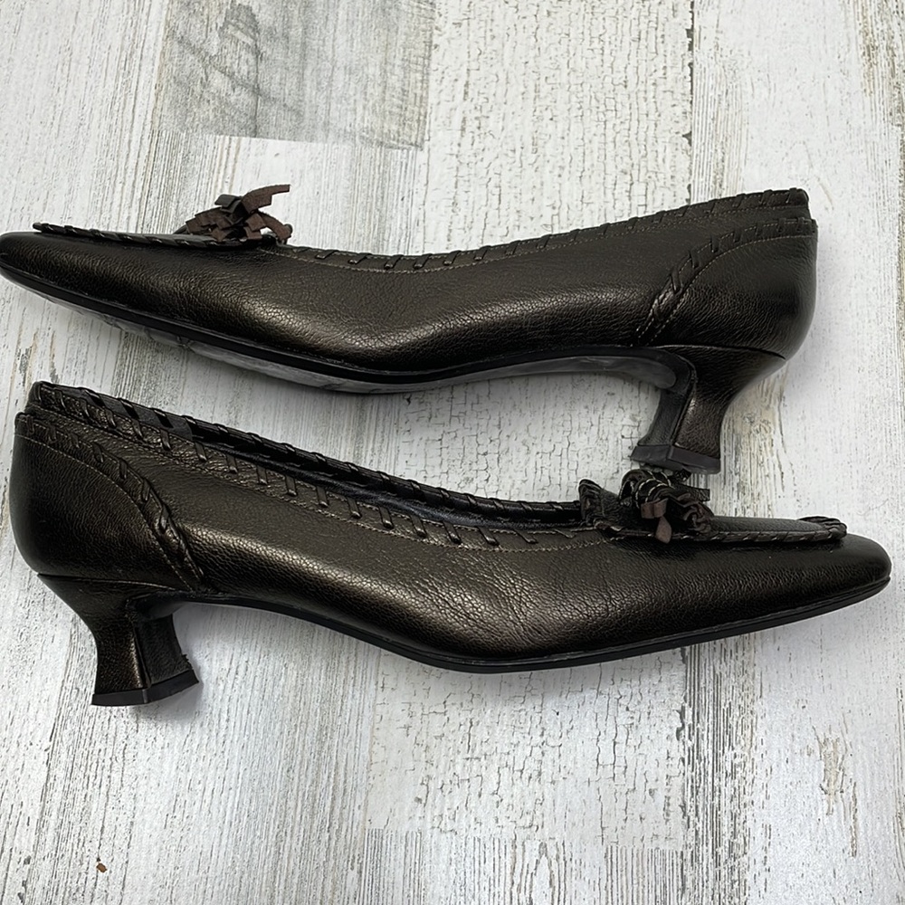 Stuart Weitzman Kitten Heel Loaders - Pewter - 8.… - image 5